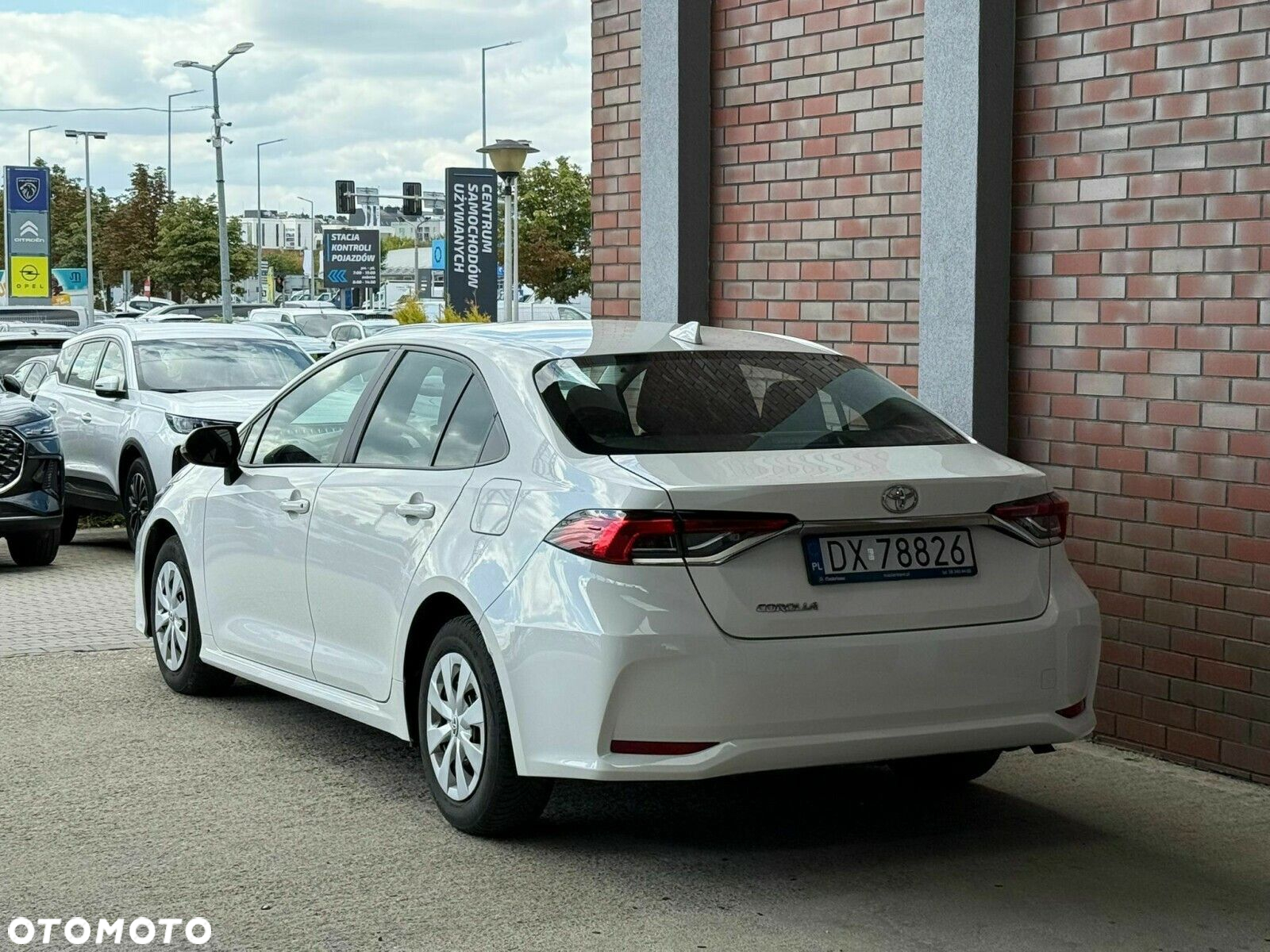 Toyota Corolla - 5