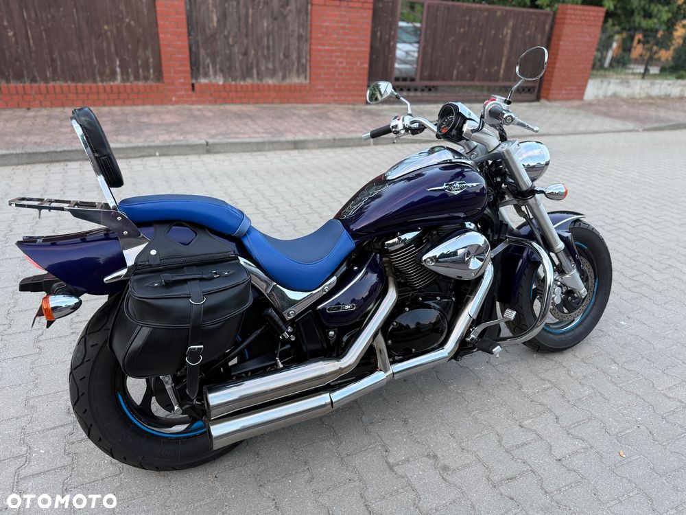 Suzuki Intruder - 10