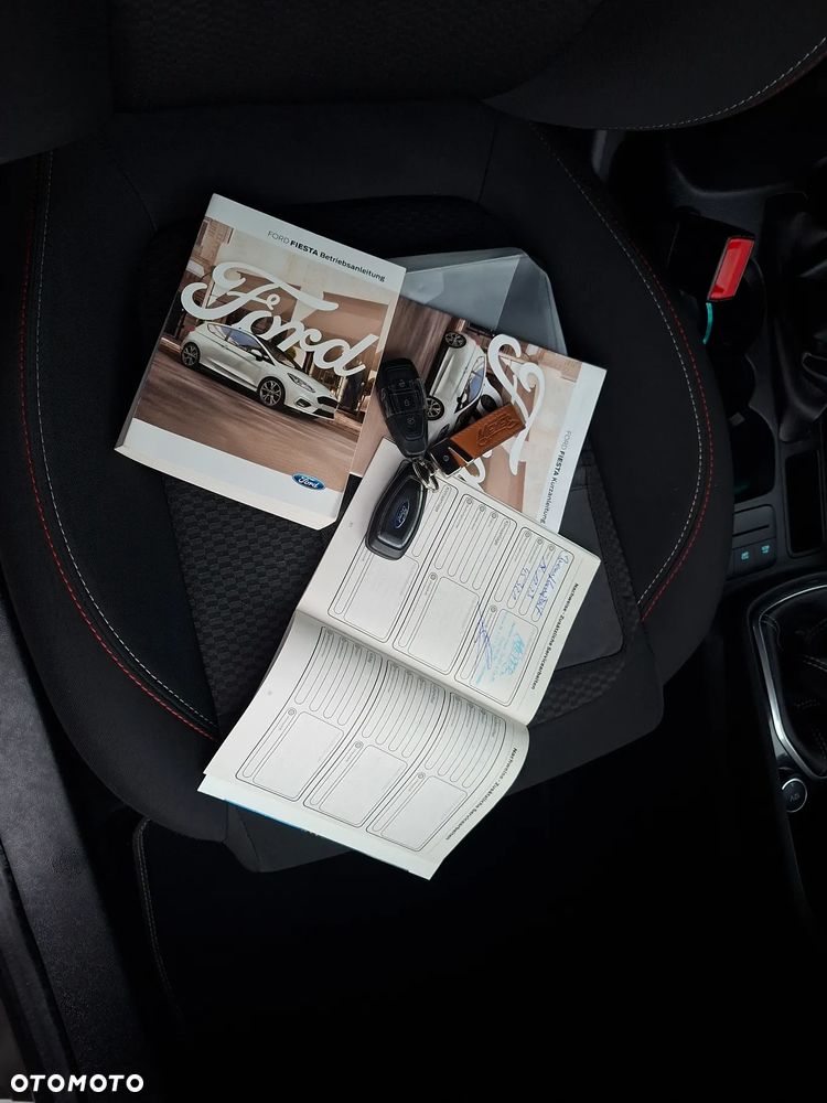 Ford Fiesta 1.0 EcoBoost S&S ST-LINE X - 12