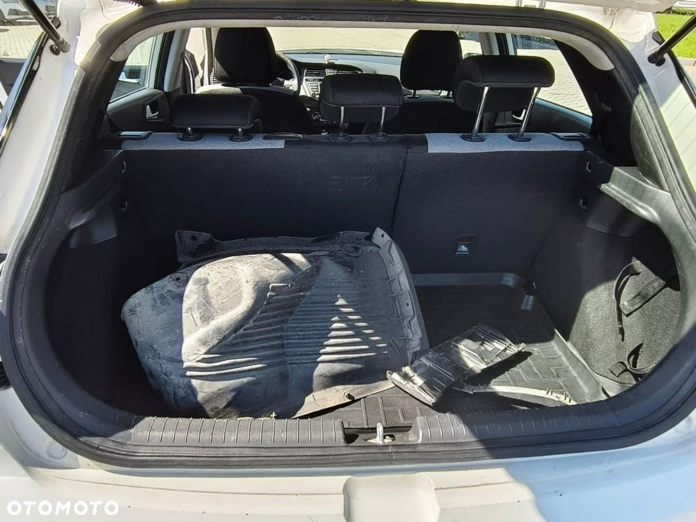 Hyundai i20 - 17