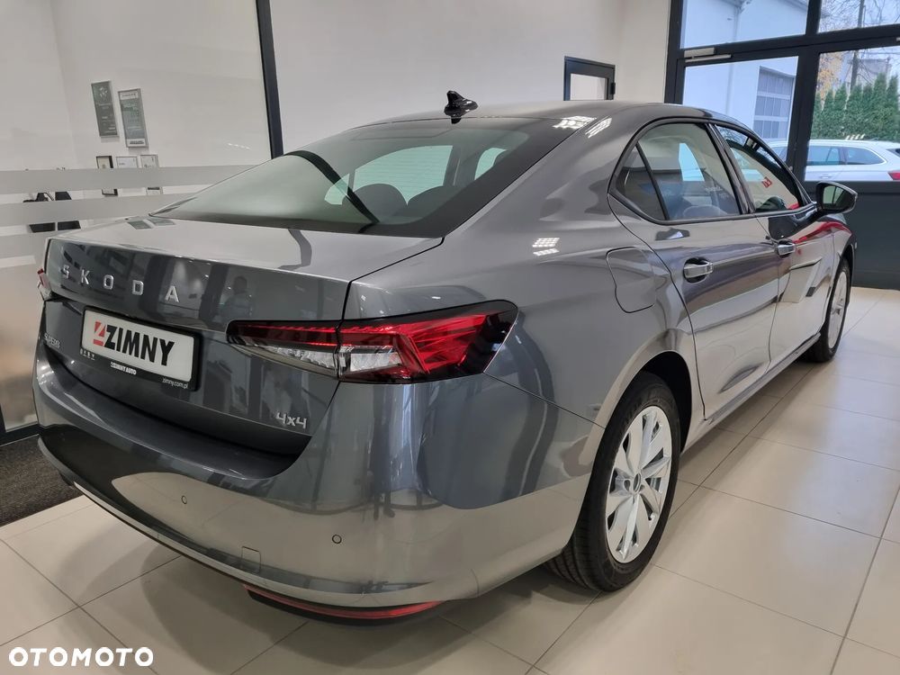 Skoda Superb 2.0 TSI Selection DSG - 12
