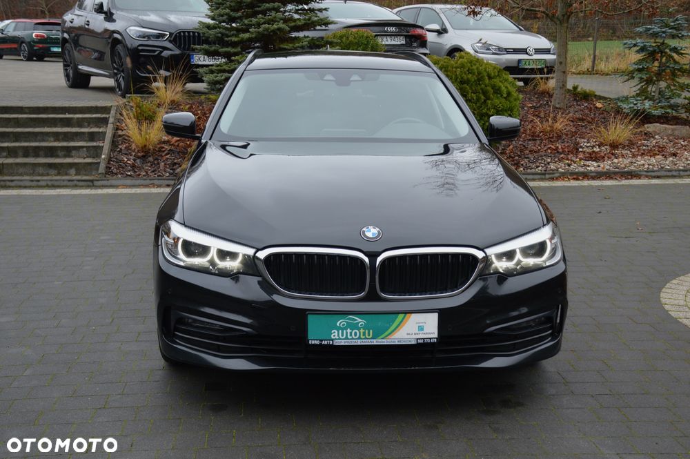 BMW Seria 5 520d xDrive Sport Line sport - 10