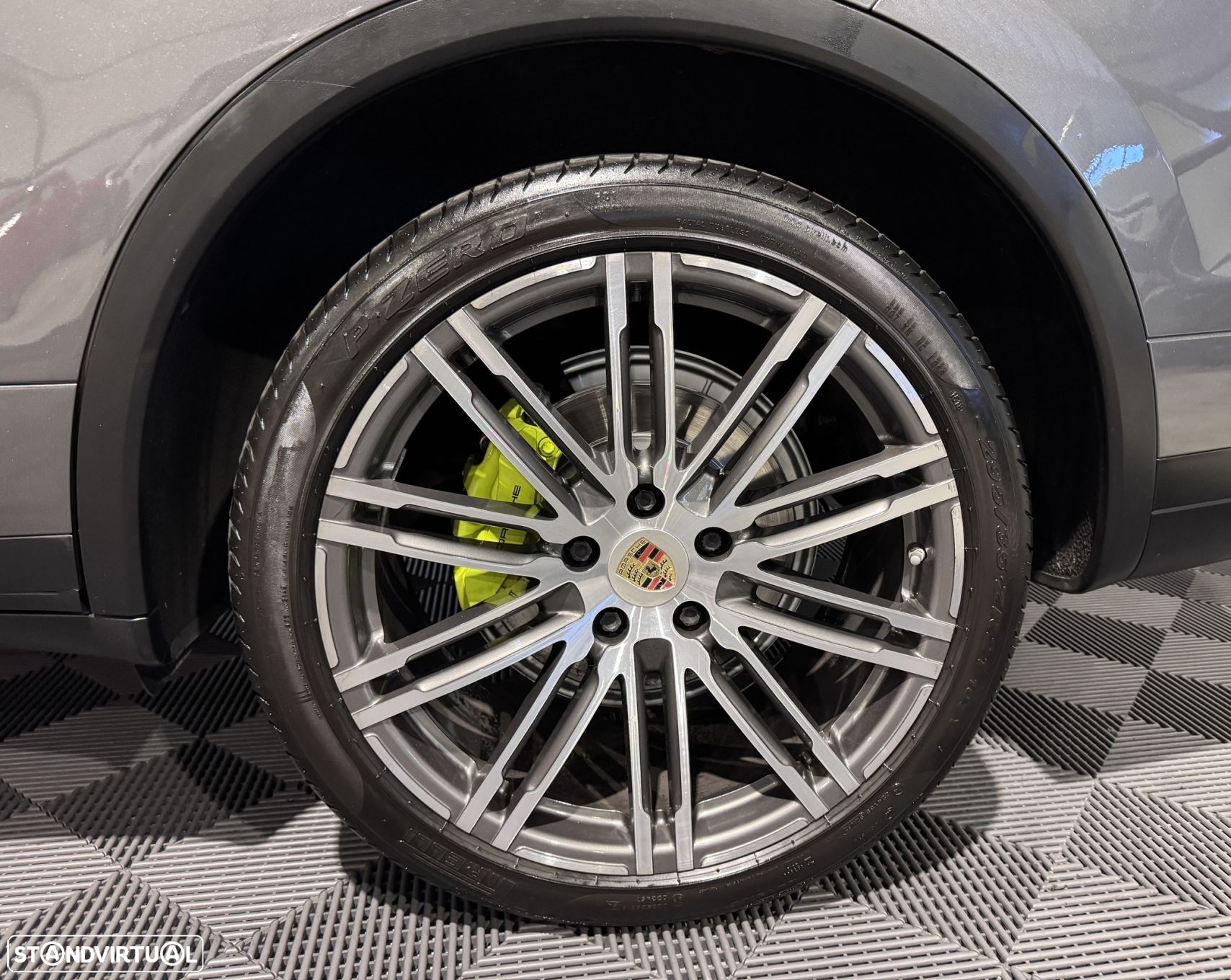 Porsche Cayenne S Hybrid - 47