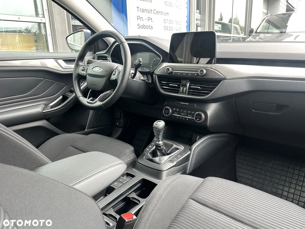 Ford Focus 1.0 EcoBoost Titanium X - 13