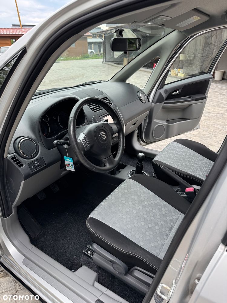 Suzuki SX4 1.6 VVT 4x4 Limited - 8