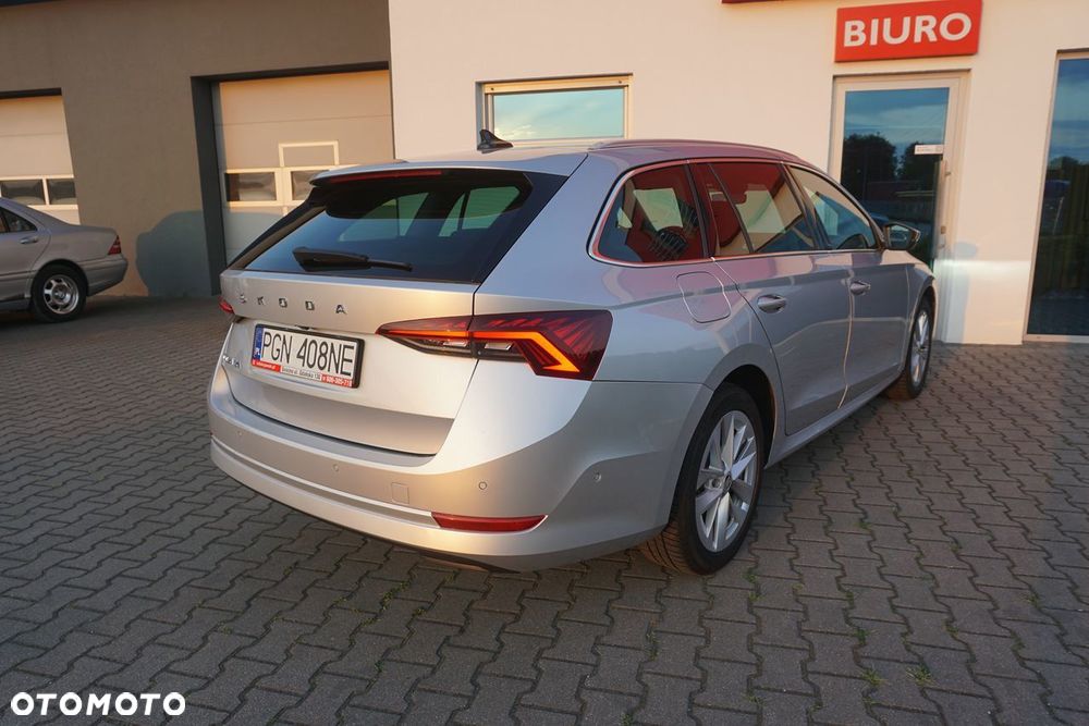 Skoda Octavia 2.0 TDI Sportline DSG - 4