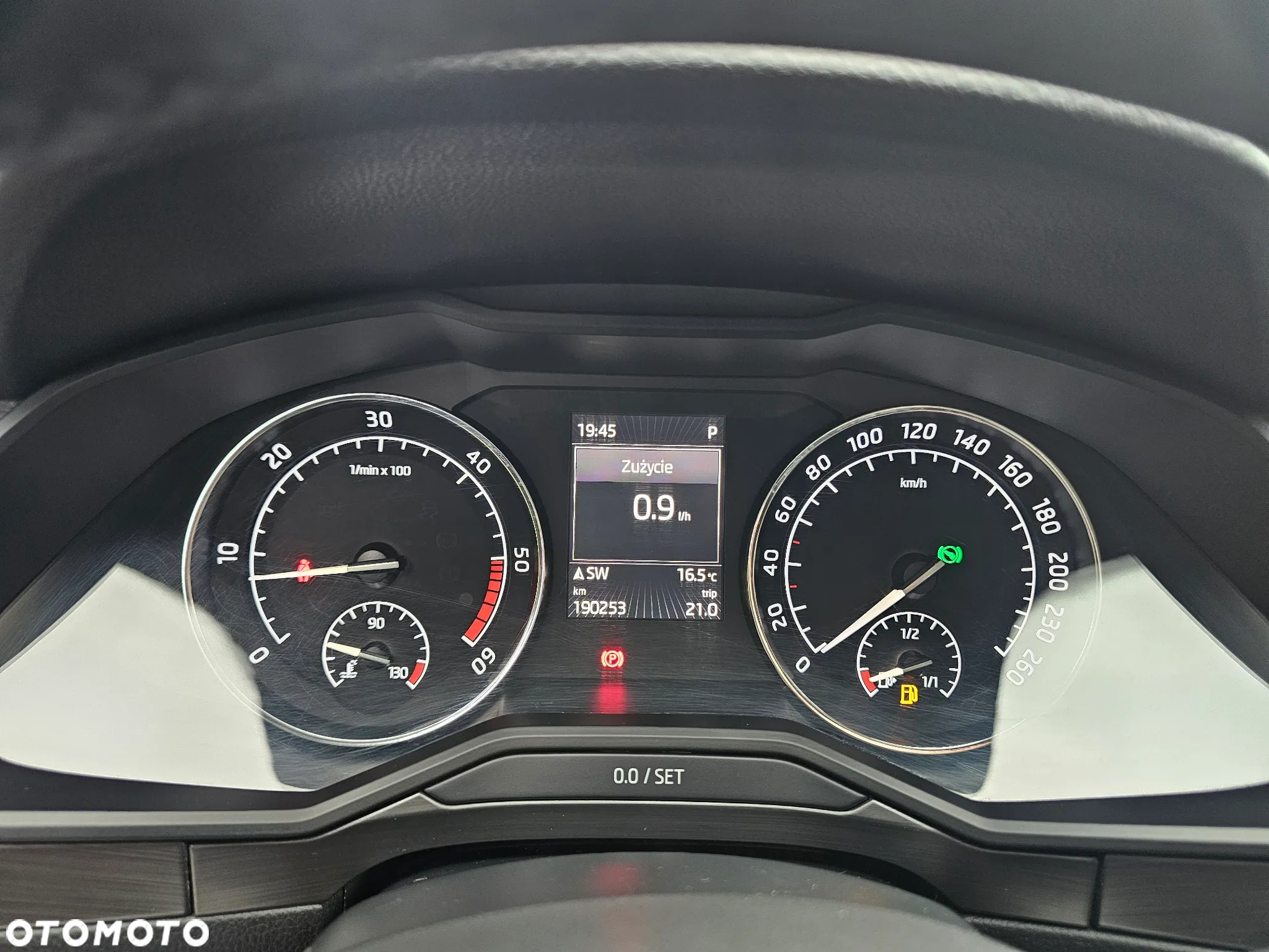 Skoda Superb 2.0 TDI DSG Style - 20