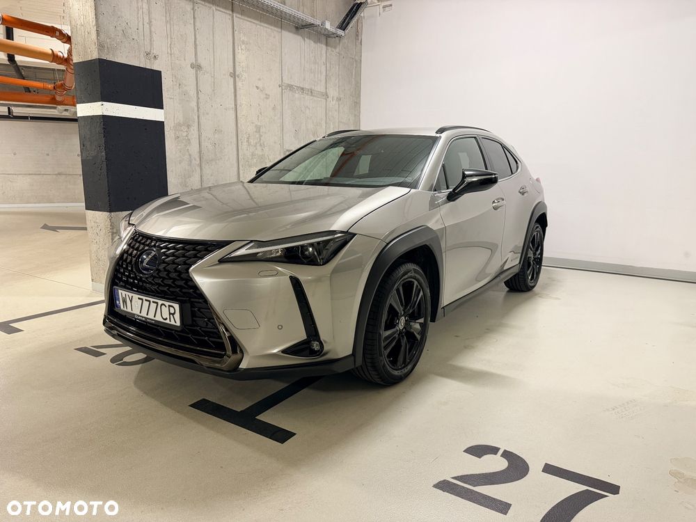 Lexus UX - 3