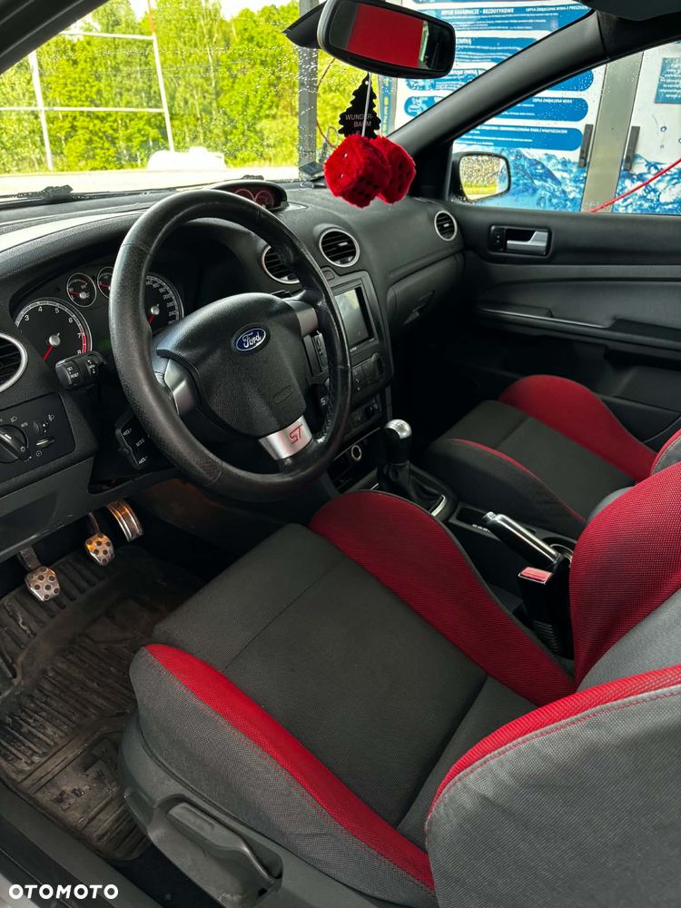 Ford Focus - 8