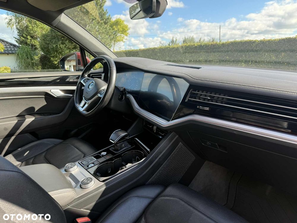 Volkswagen Touareg ver-3-0-v6-tdi-scr-4mot-elegance - 14