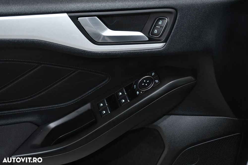 Ford Focus 1.5 EcoBlue Connected - 33