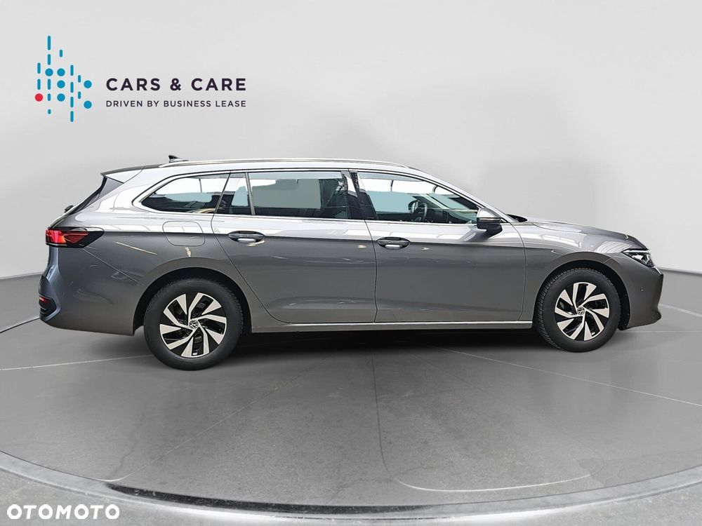 Volkswagen Passat - 21