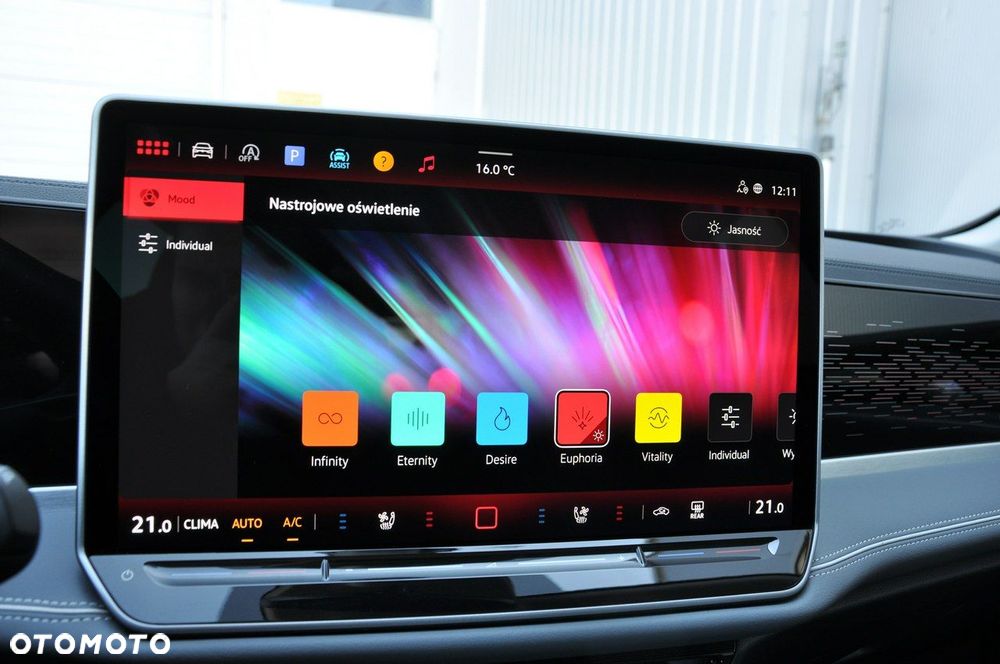 Volkswagen Passat Variant 1.5 TSI ACT mHEV Elegance DSG - 22