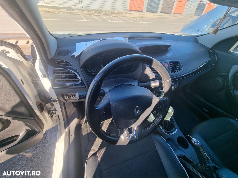 Renault Fluence 1.6 Dynamique - 10