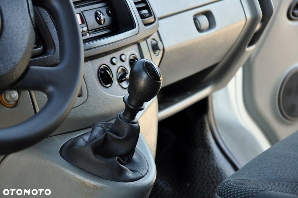 Opel Vivaro - 27