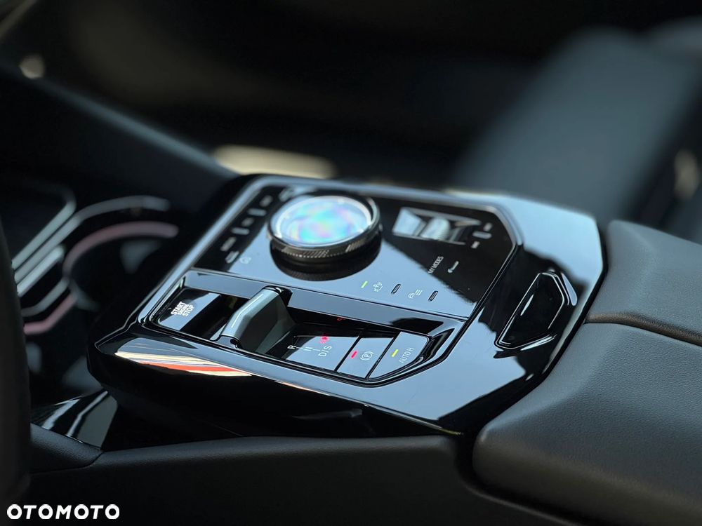 BMW Seria 5 520d xDrive mHEV M Sport - 17