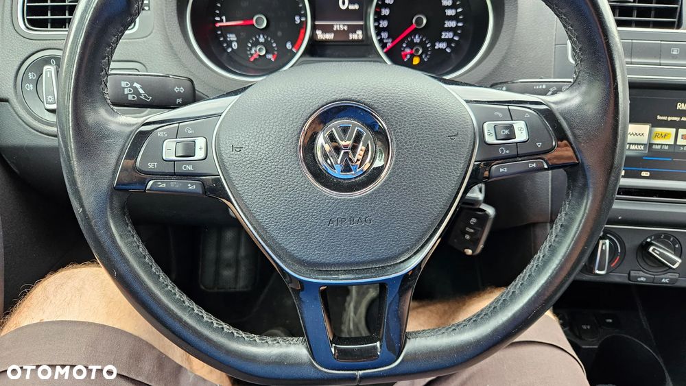 Volkswagen Polo 1.4 TDI (Blue Motion Technology) Comfortline - 27