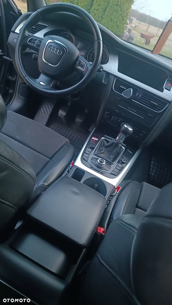 Audi A4 Avant 2.0 TDI - 14