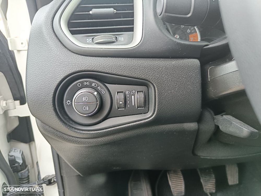 Jeep Renegade 1.0 T-GDI 80th Anniversary - 25