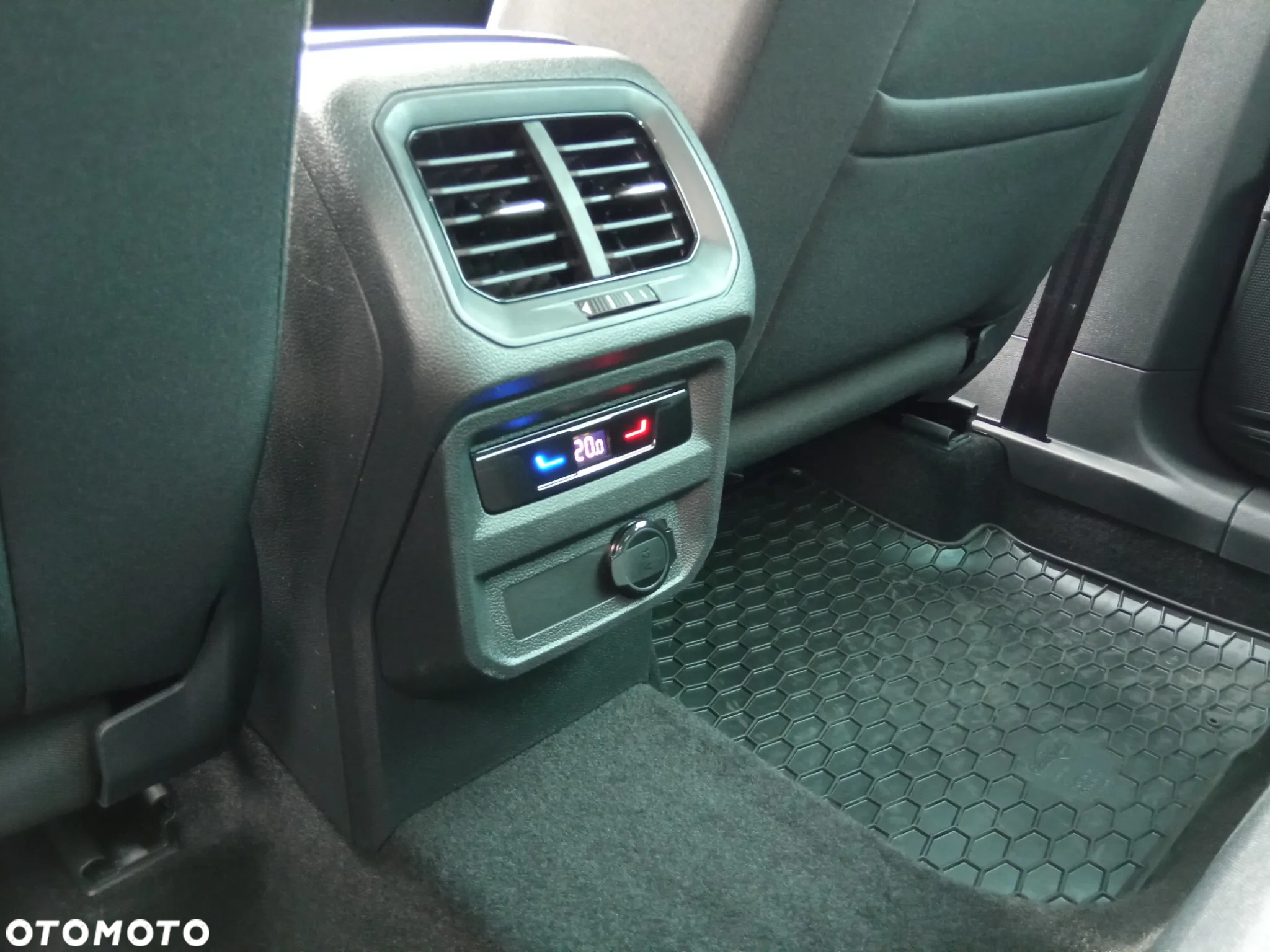Volkswagen Tiguan 1.5 TSI EVO Life DSG - 18