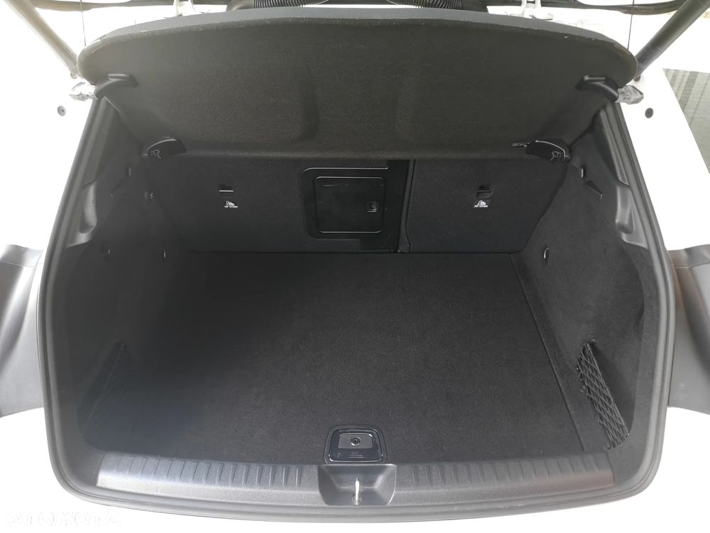 Mercedes-Benz GLA 220 4-Matic - 23