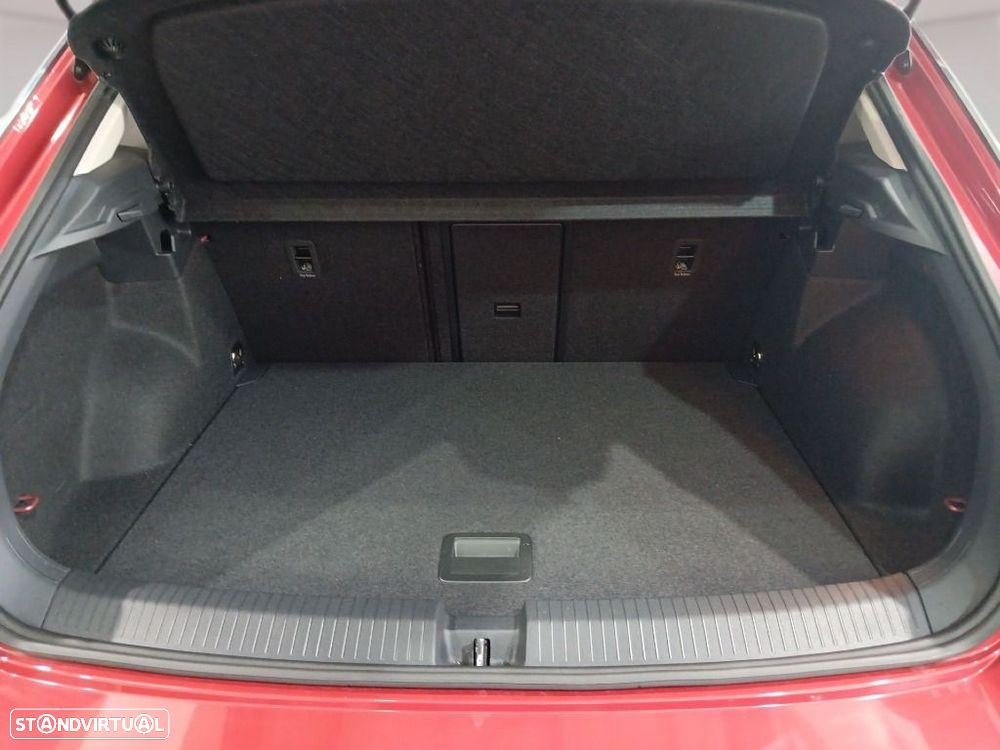 VW T-Roc 1.0 TSI Urban - 32