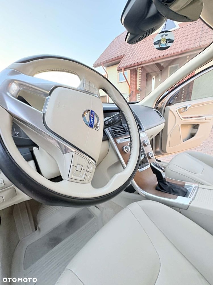 Volvo XC 60 T6 AWD Geartronic Momentum - 20
