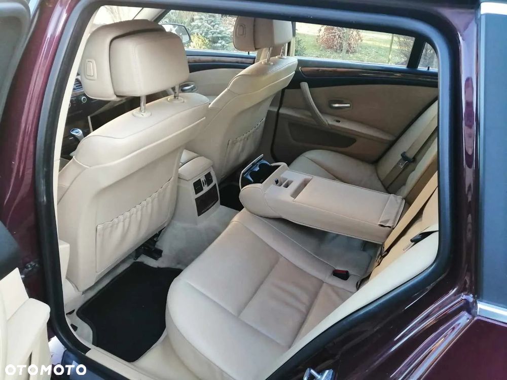 BMW Seria 5 520d Touring - 7