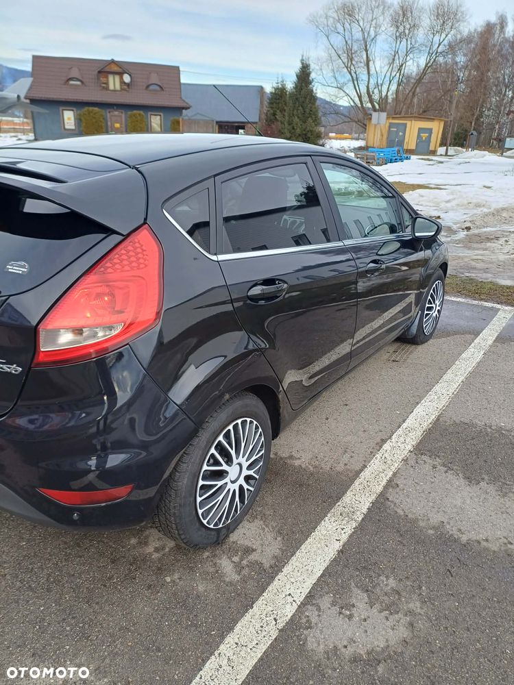 Ford Fiesta - 6