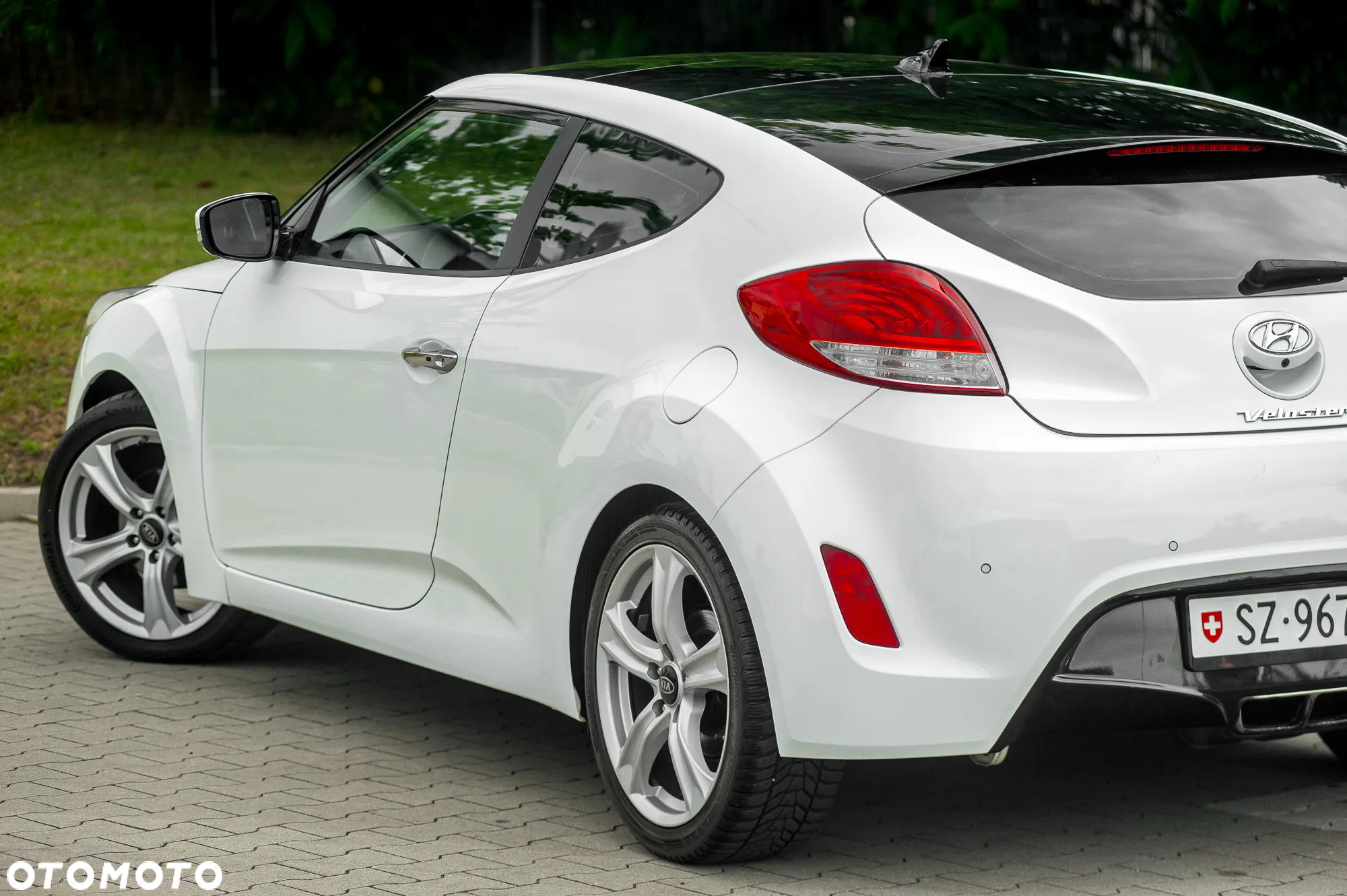 Hyundai Veloster 1.6 GDI Style - 10
