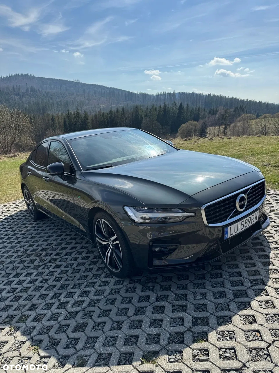 Volvo S60 T5 R-Design - 4