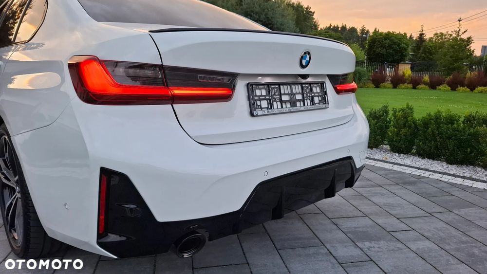 BMW Seria 3 320d xDrive mHEV M Sport - 13