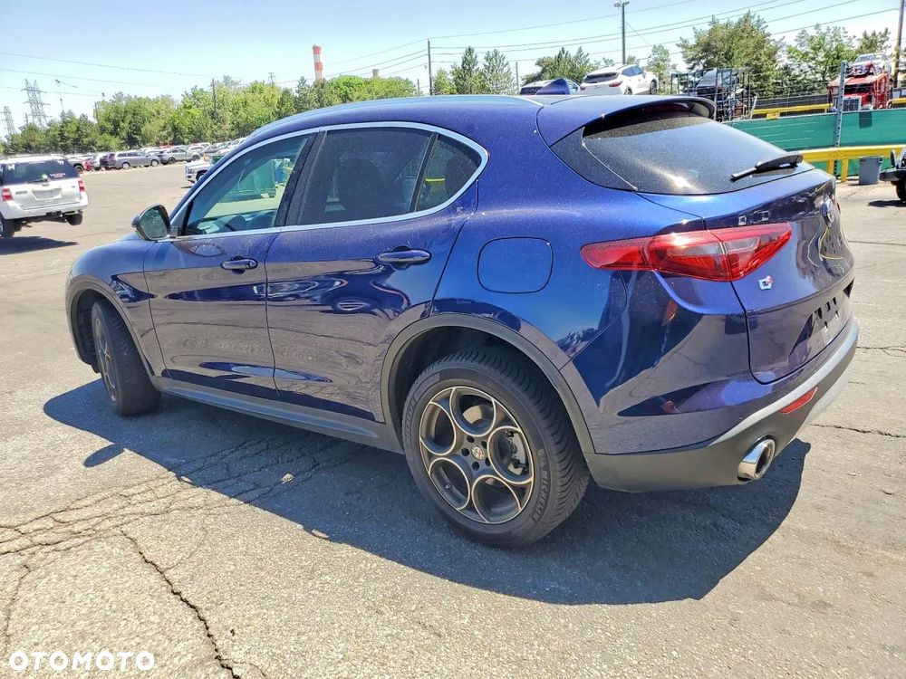 Alfa Romeo Stelvio 2.0 Turbo 16V AT8-Q4 Lusso Ti - 3
