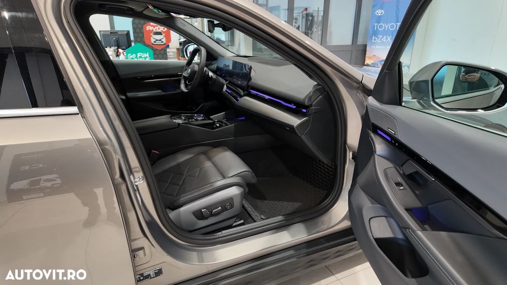 BMW Seria 5 520d xDrive AT MHEV - 14