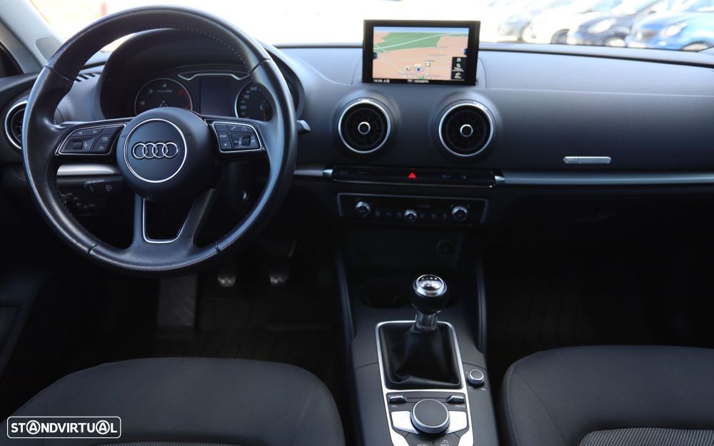 Audi A3 Sportback 1.6 TDI Design - 18