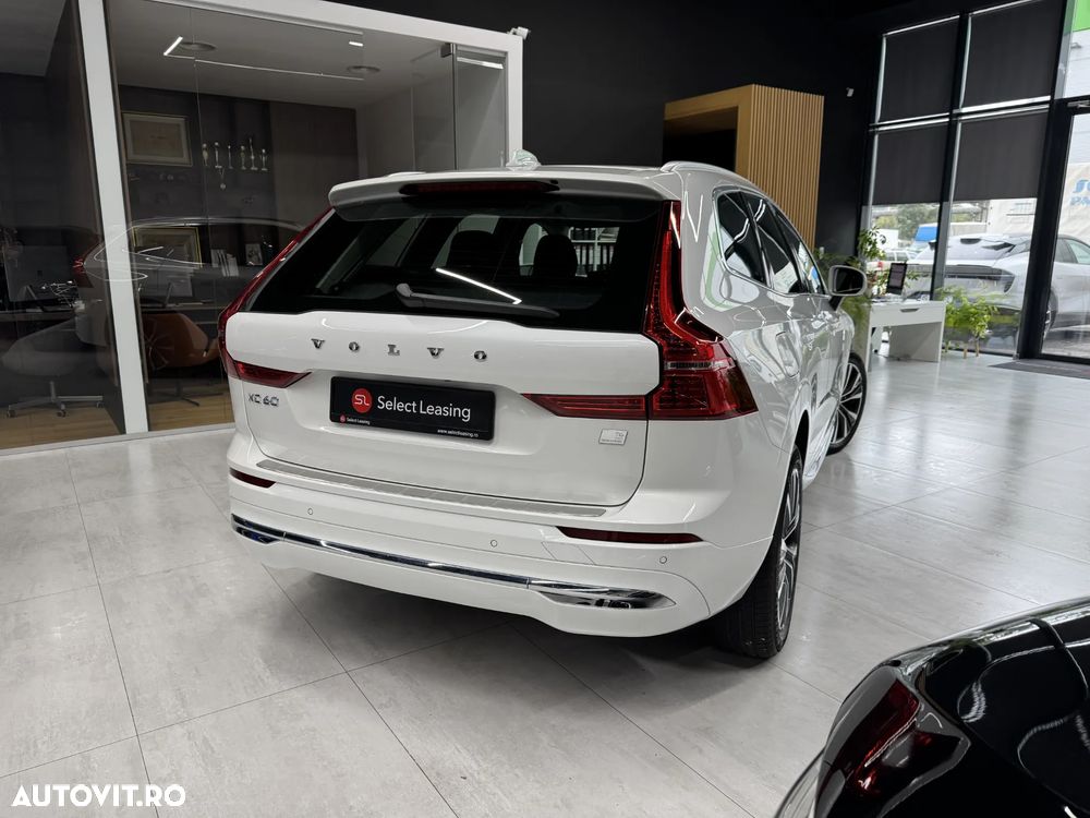 Volvo XC 60 T6 AWD Recharge Geartronic Inscription - 2