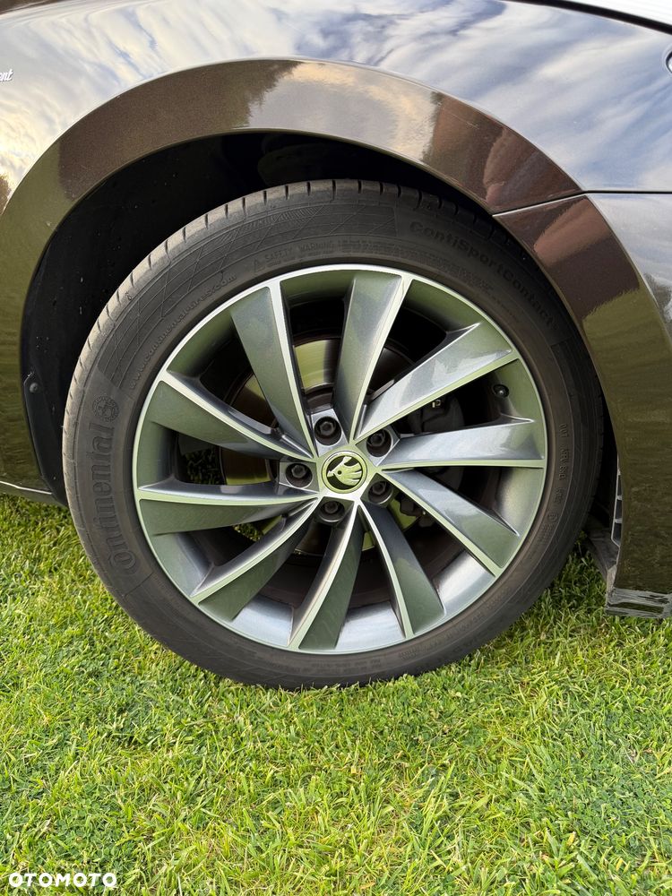 Skoda Superb 2.0 TDI 4x4 L&K DSG - 5