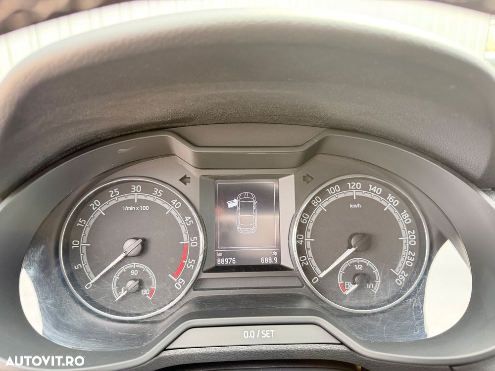 Skoda Octavia 1.6 TDI Active - 16