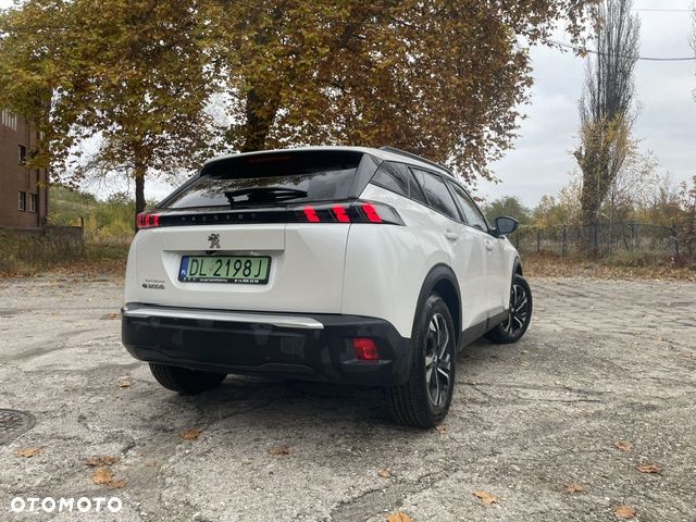 Peugeot 2008 - 4