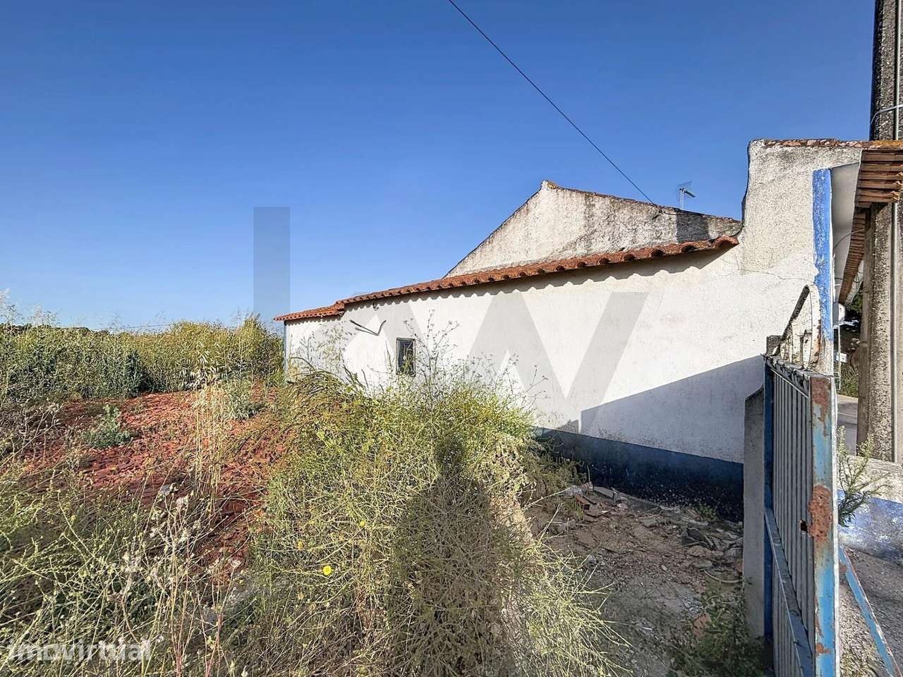 Moradia T2 para Reabilitação Total com Terreno de 373 m2 | Romeira - Grande imagem: 4/20