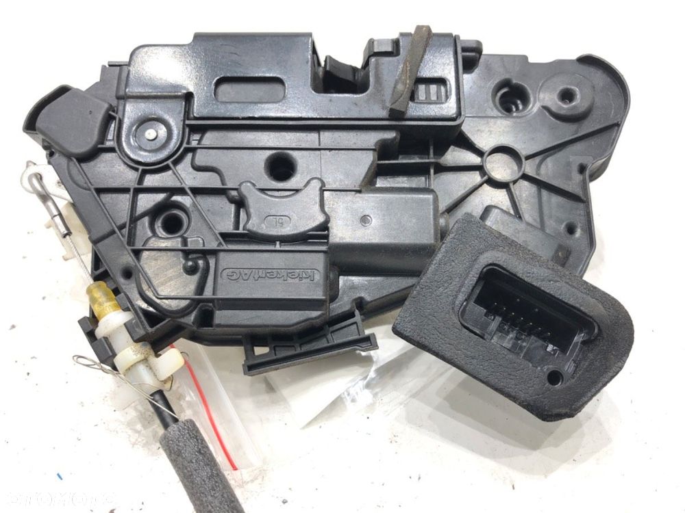 ZAMEK DRZWI LEWY PRZÓD - 83.00 PLN - VW GOLF VII (5G1, BQ1, BE1, BE2) 2012 - 2022 1.6 TDI 77 kW - 2