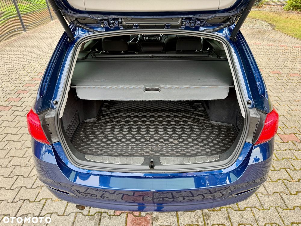 BMW Seria 3 - 25