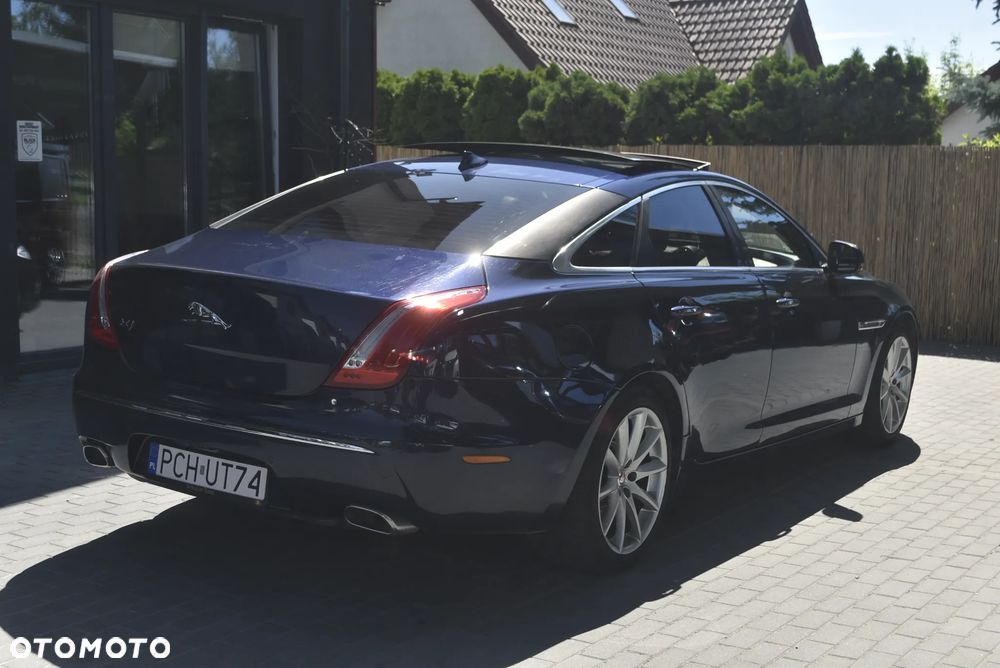 Jaguar XJ 3.0 V6 S Premium Luxury - 4