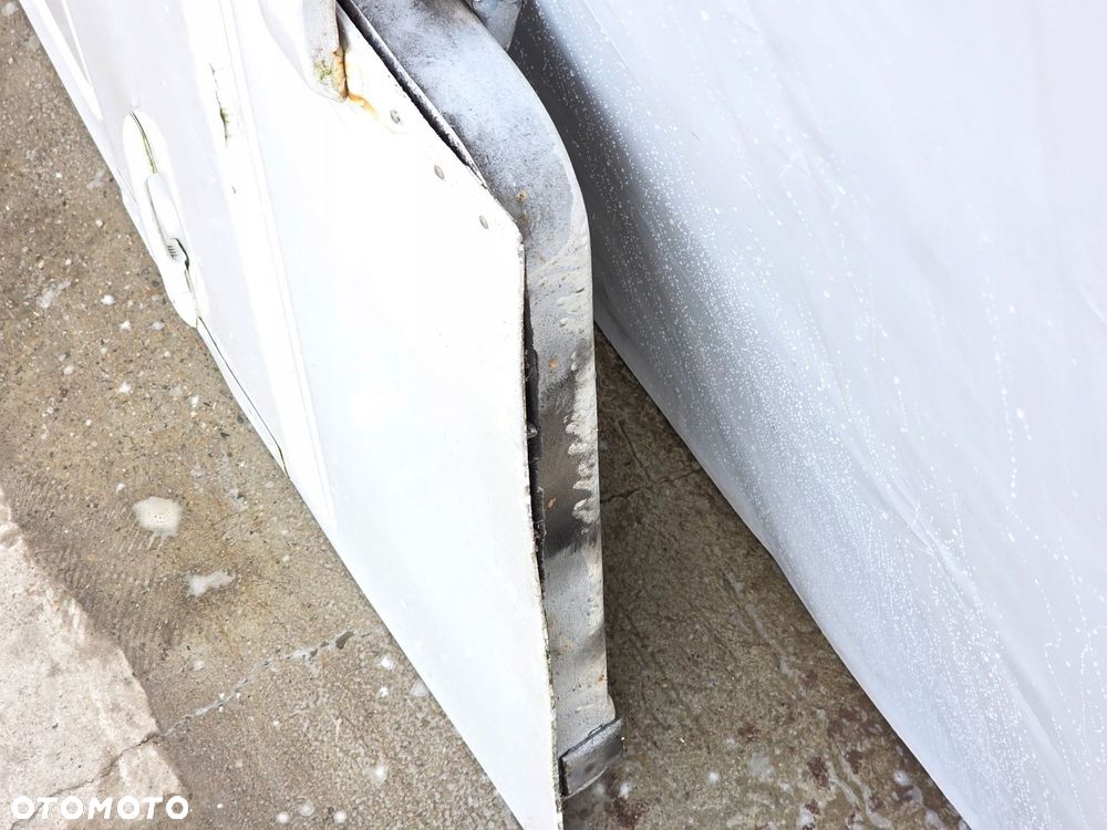 VW LT SPRINTER 96-06 DRZWI PRAWE TYL TYLNE PRAWE WLOKNO SZKLANE 1 - 9