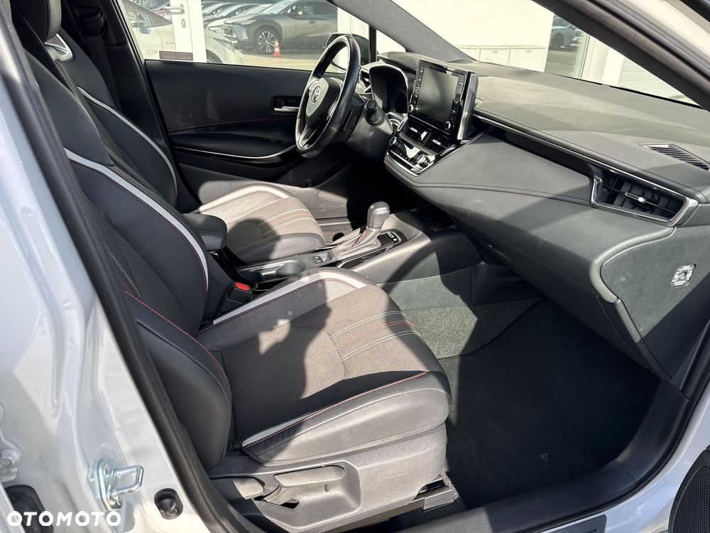 Toyota Corolla 2.0 Hybrid GR Sport - 8