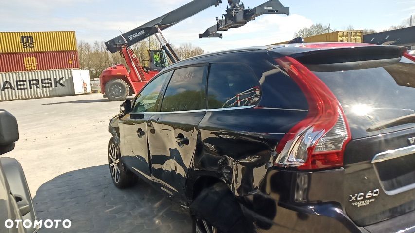 Volvo XC 60 T6 AWD Inscription - 8