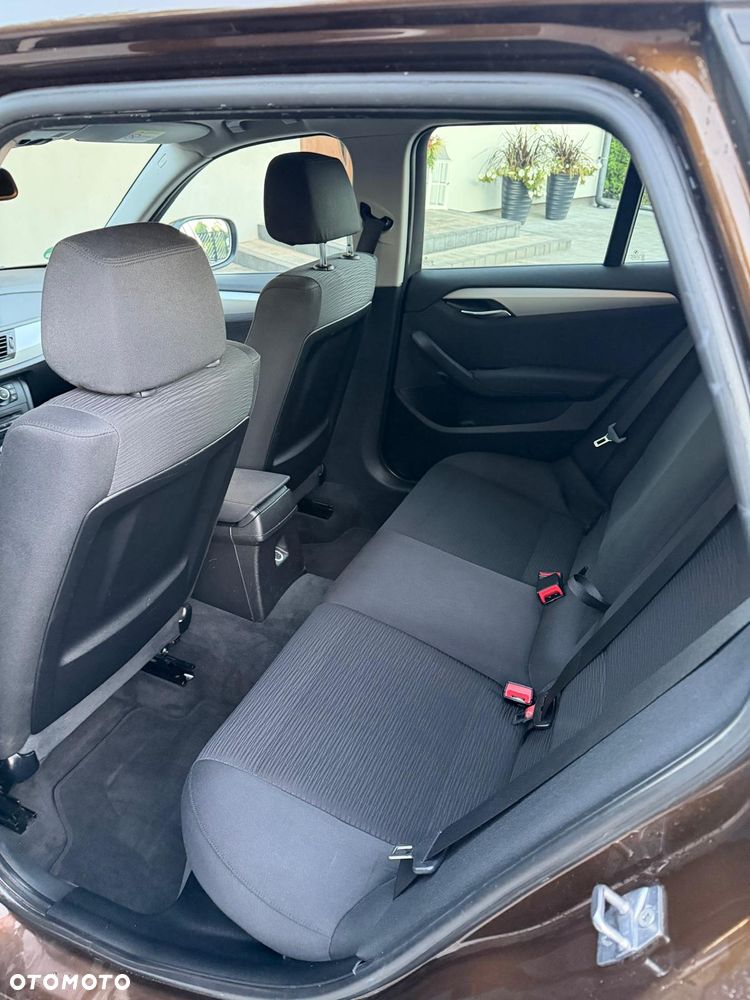 BMW X1 sDrive20d - 23