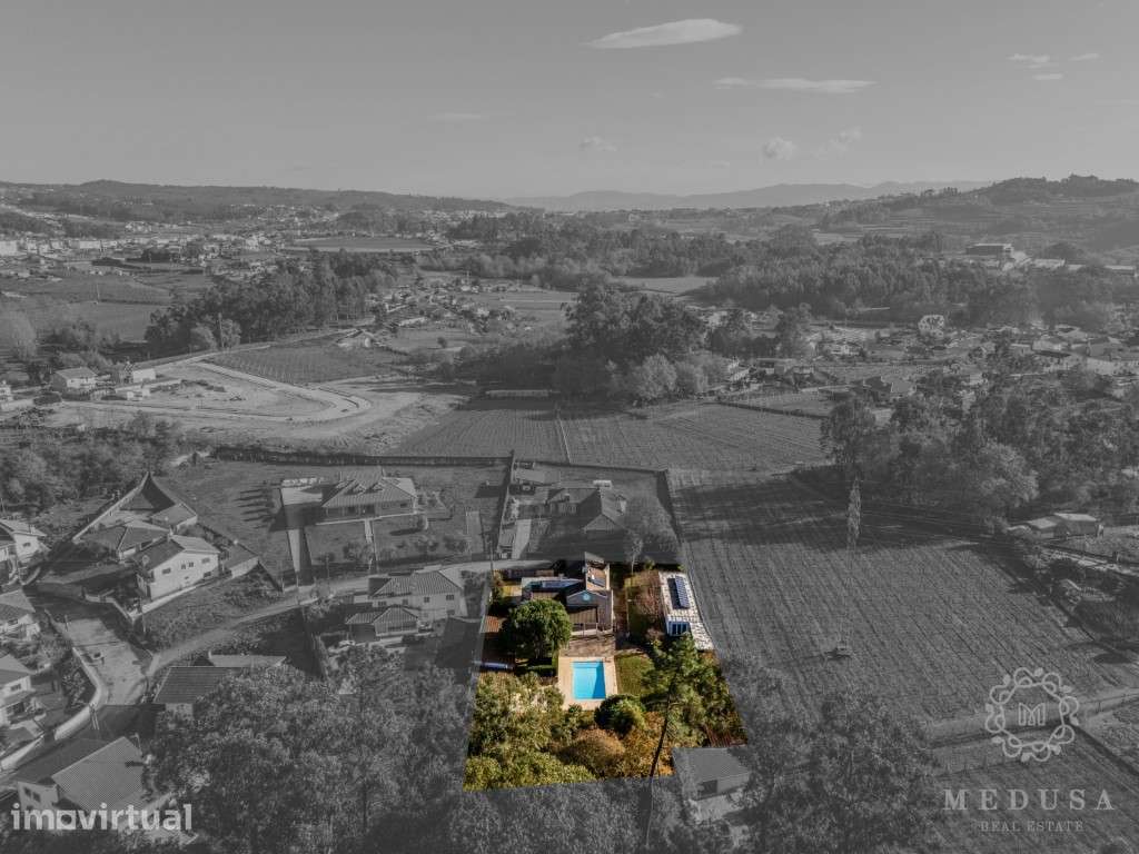 Moradia T4+2 com Piscina | Felgueiras - Grande imagem: 5/45
