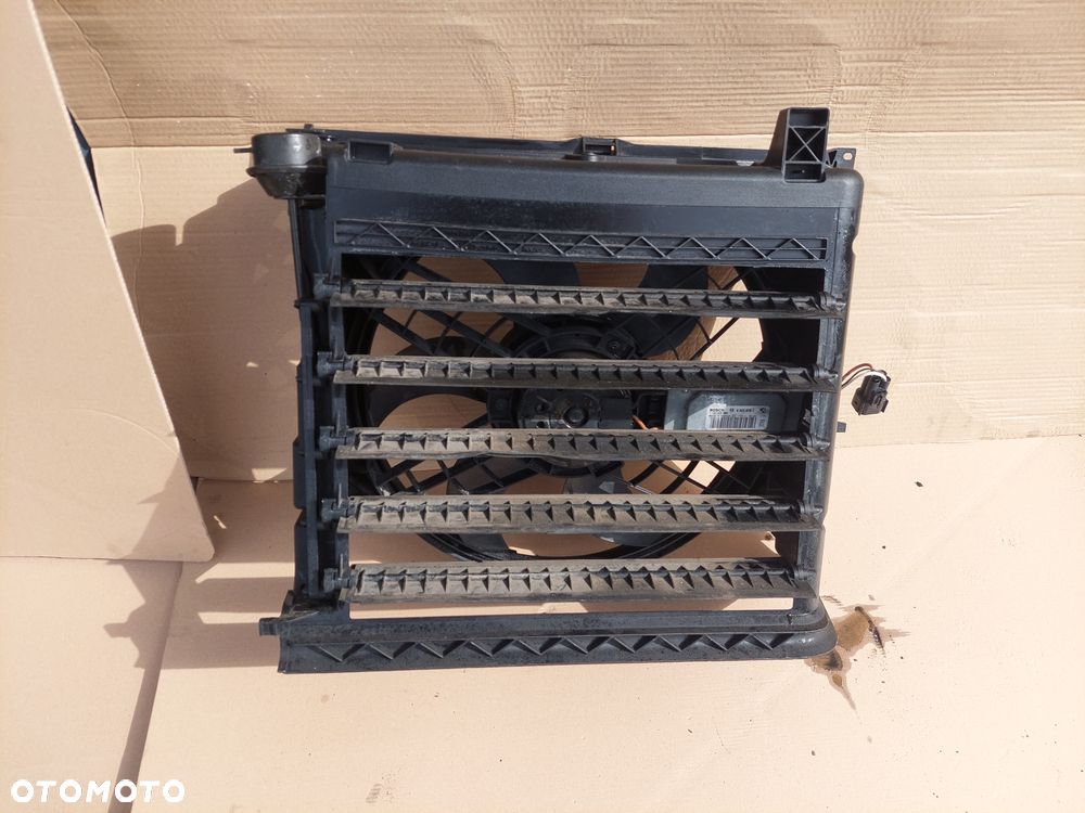 BMW E46 2.0D WENTYLATOR CHŁODNICY