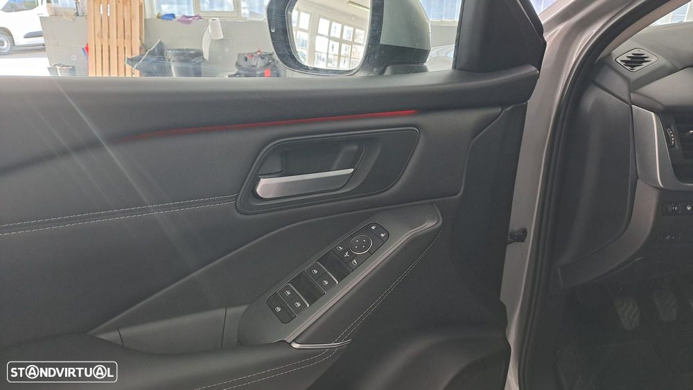 Nissan Qashqai 1.3 DIG-T N-Connecta LED - 19